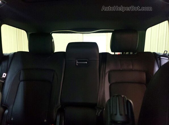 SALGS2SV7JA384697 2018 LAND ROVER RANGE Gray Widok wnętrza z tyłu