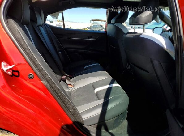 4T1DAACK3TU308127 2026 TOYOTA CAMRY Red Rear interior view