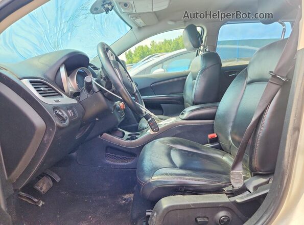 3C4PDDEG2HT610206 2017 DODGE JOURNEY White Вид панелі приладів