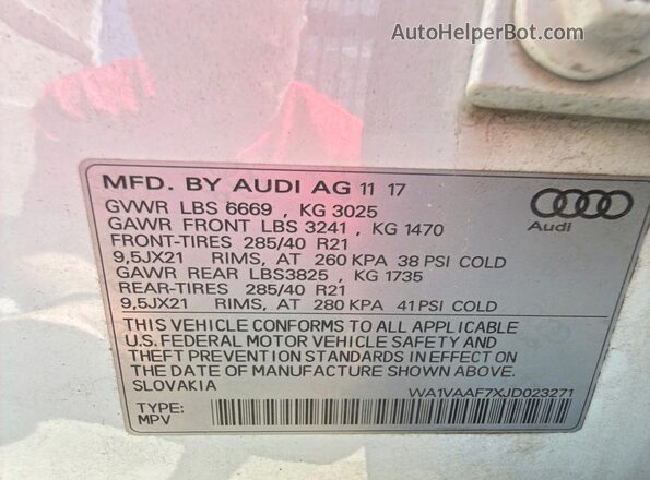 WA1VAAF7XJD023271 2018 AUDI Q7 White Вид задньої частини салону