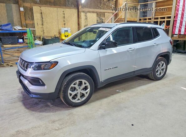 3C4NJDBNXRT133139 2024 JEEP COMPASS Серебряный Задняя левая четверть