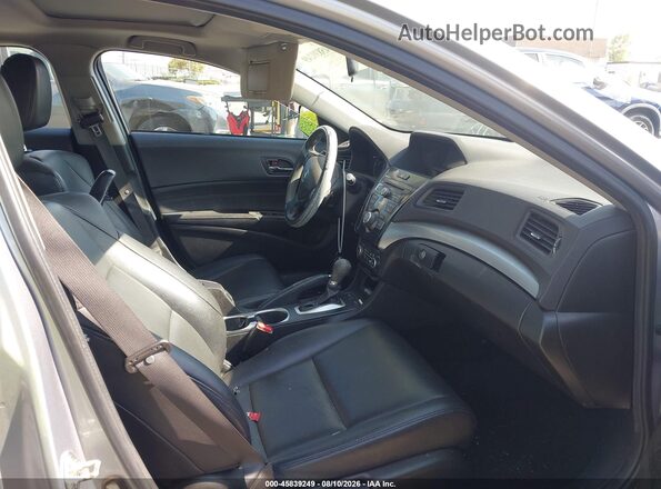 19UDE2F32HA008818 2017 ACURA ILX Silver Vista interior delantera