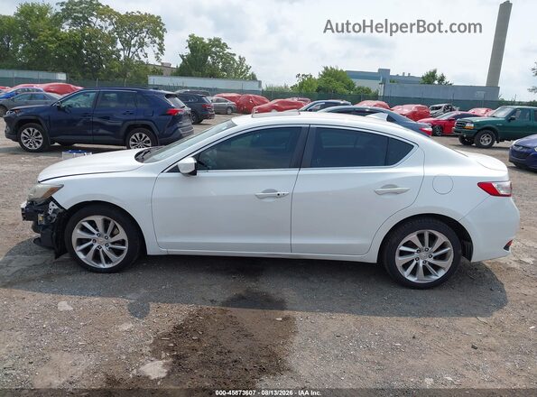 19UDE2F37HA015957 2017 ACURA ILX White 360 interior view