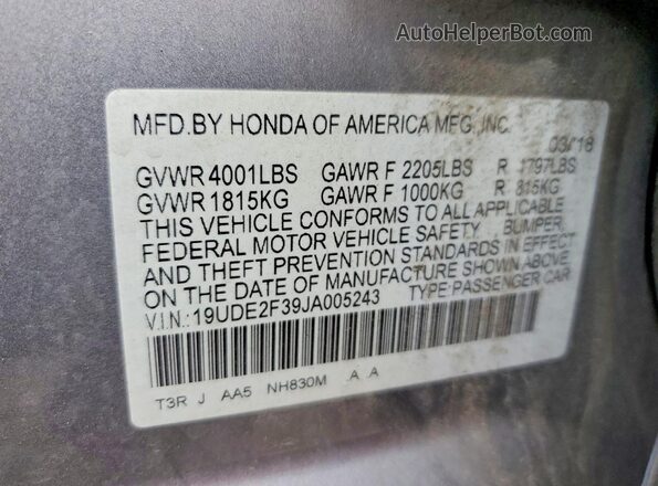19UDE2F39JA005243 2018 ACURA ILX Silver Vista del compartimento del motor