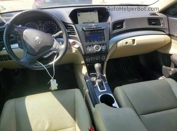19UDE2F71HA013303 2017 ACURA ILX Белый Вид панели приборов