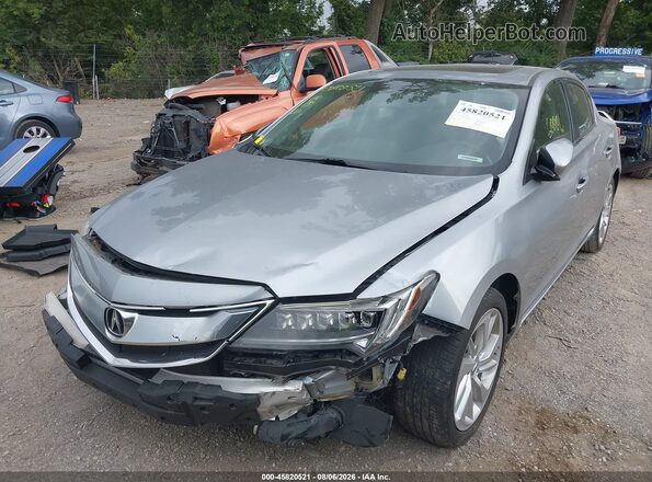 19UDE2F74JA009977 2018 ACURA ILX Silver Widok z przodu
