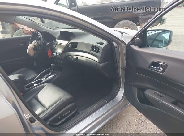 19UDE2F74JA009977 2018 ACURA ILX Silver Widok wnętrza z przodu