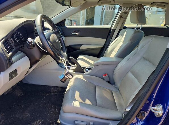 19UDE2F77GA010677 2016 ACURA ILX Blue Front interior view