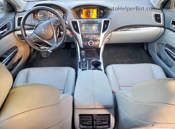 19UUB1F54JA010063 2018 ACURA TLX Silver Widok deski rozdzielczej
