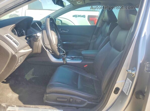 19UUB2F33KA006558 2019 ACURA TLX Серебряный Вид салона спереди