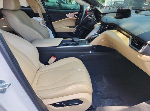 19UUB6F3XMA005918 2021 ACURA TLX White Widok wnętrza z przodu