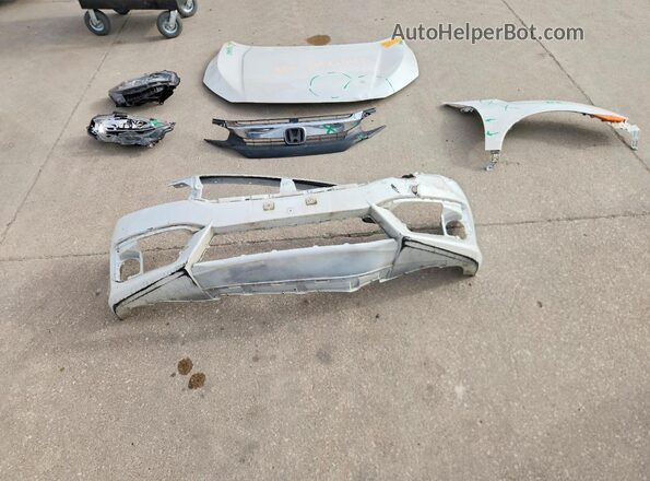 19XFC1F35HE012947 2017 HONDA CIVIC White Вид підкапотного простору