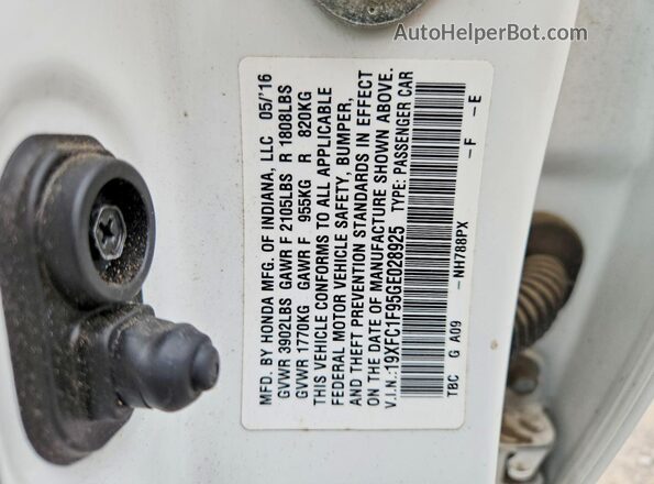 19XFC1F95GE028925 2016 HONDA CIVIC White Engine compartment view