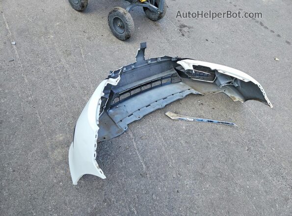 19XFC2F52HE200672 2017 HONDA CIVIC White Engine compartment view