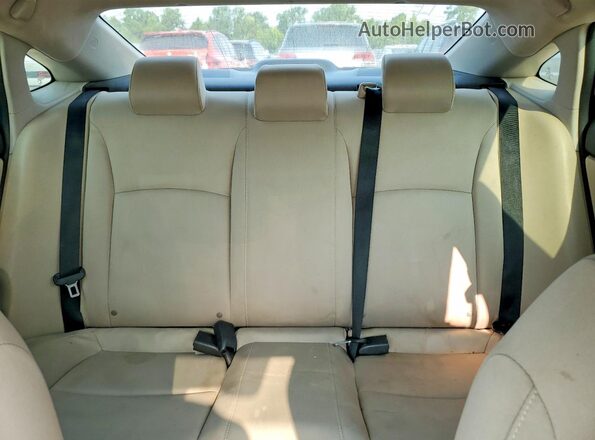 19XFC2F53JE012717 2018 HONDA CIVIC White Rear seats view