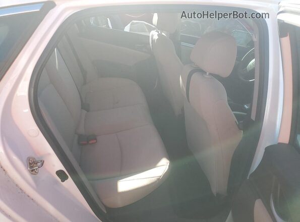19XFC2F55GE059935 2016 HONDA CIVIC White Հետևի նստատեղերի տեսք