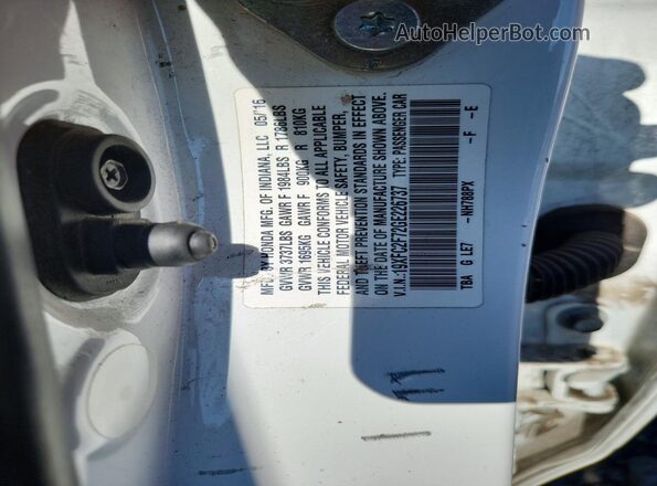 19XFC2F72GE226737 2016 HONDA CIVIC Белый Вид подкапотного пространства