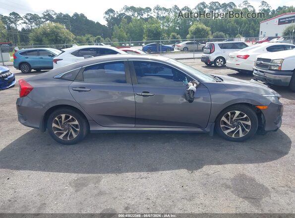 19XFC2F72HE033019 2017 HONDA CIVIC Gray Вид задньої частини салону