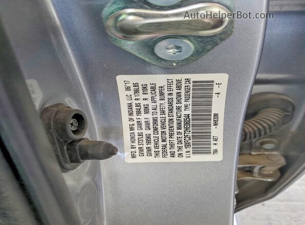19XFC2F72HE060544 2017 HONDA CIVIC Silver Engine compartment view