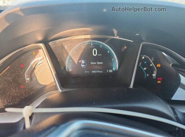 19XFC2F72JE026576 2018 HONDA CIVIC Blue Vista del cuadro de instrumentos