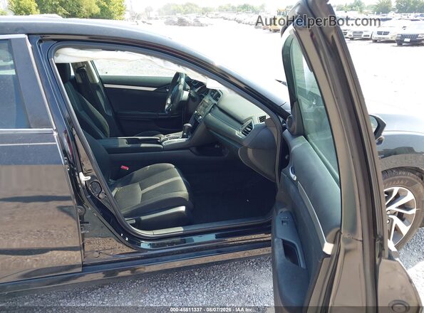 19XFC2F74HE049318 2017 HONDA CIVIC Black Front interior view
