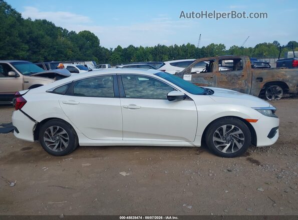 19XFC2F75JE001204 2018 HONDA CIVIC White Rear interior view