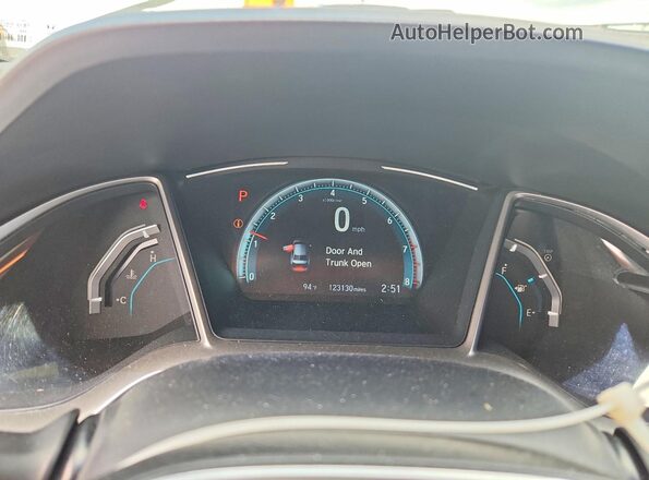 19XFC2F77HE017091 2017 HONDA CIVIC Белый Вид щитка приборов