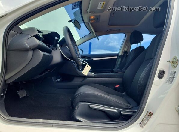 19XFC2F77HE017091 2017 HONDA CIVIC Белый Вид салона спереди