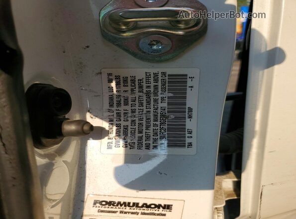 19XFC2F78GE085141 2016 HONDA CIVIC White Engine compartment view