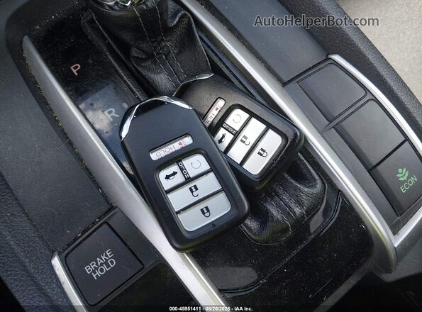 19XFC2F78JE201753 2018 HONDA CIVIC Silver Widok deski rozdzielczej