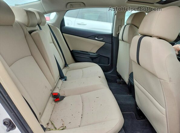 19XFC2F7XJE032898 2018 HONDA CIVIC White უკანა სავარძლების ხედი