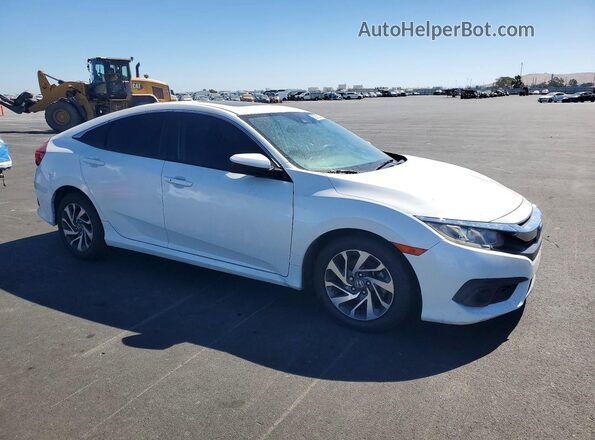 19XFC2F87HE224007 2017 HONDA CIVIC White Front right