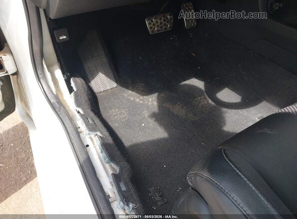 19XFC2F89ME000439 2021 HONDA CIVIC White Դիմացի տեսք