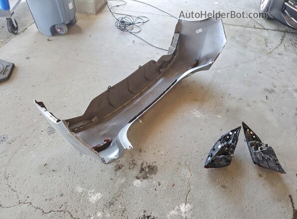 19XFL2H83PE021465 2023 HONDA CIVIC Silver Շարժիչի բաժամունքի տեսք
