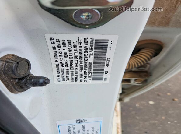 19XZE4F54LE004809 2020 HONDA INSIGHT White Engine compartment view