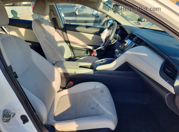 19XZE4F55KE011007 2019 HONDA INSIGHT White Widok wnętrza z przodu