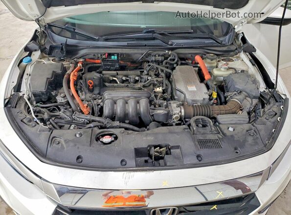 19XZE4F57KE009114 2019 HONDA INSIGHT White Widok wnętrza z tyłu