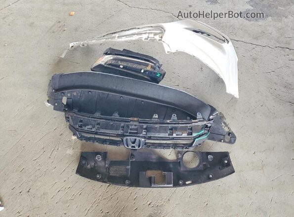 19XZE4F90LE009427 2020 HONDA INSIGHT White Vista del compartimento del motor