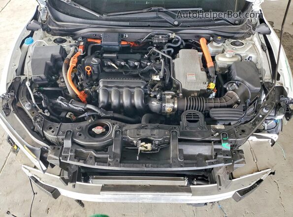 19XZE4F90LE009427 2020 HONDA INSIGHT White Vista interior trasera