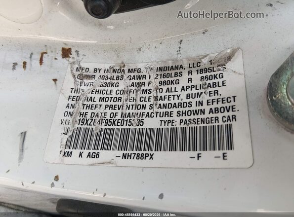 19XZE4F95KE015335 2019 HONDA INSIGHT White Vista del compartimento del motor