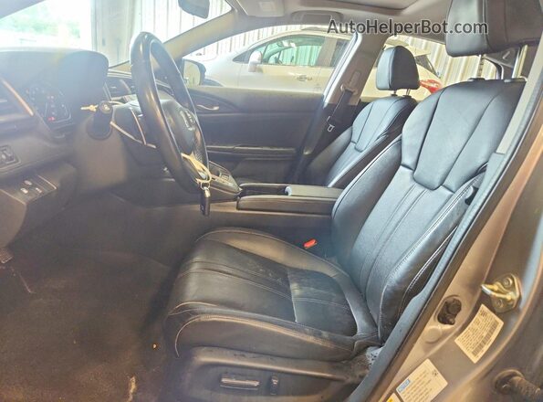 19XZE4F98LE010468 2020 HONDA INSIGHT Серебряный Вид салона спереди