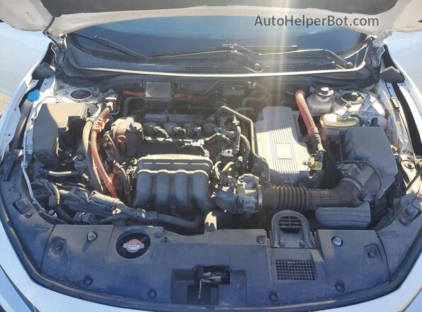 19XZE4F99KE008775 2019 HONDA INSIGHT White Вид задньої частини салону