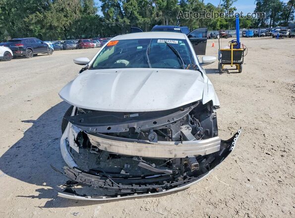 1C3CCCAB0HN501141 2017 CHRYSLER 200 White Widok z przodu