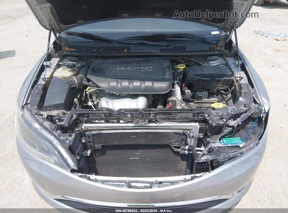 1C3CCCAB1GN154921 2016 CHRYSLER 200 Серебряный Вид сзади
