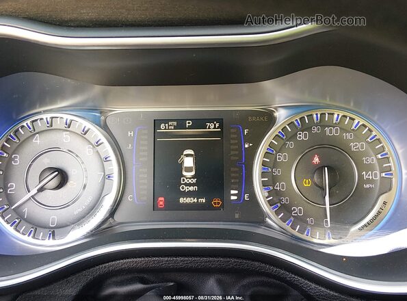 1C3CCCAB2GN120938 2016 CHRYSLER 200 Gray Vista de los asientos traseros