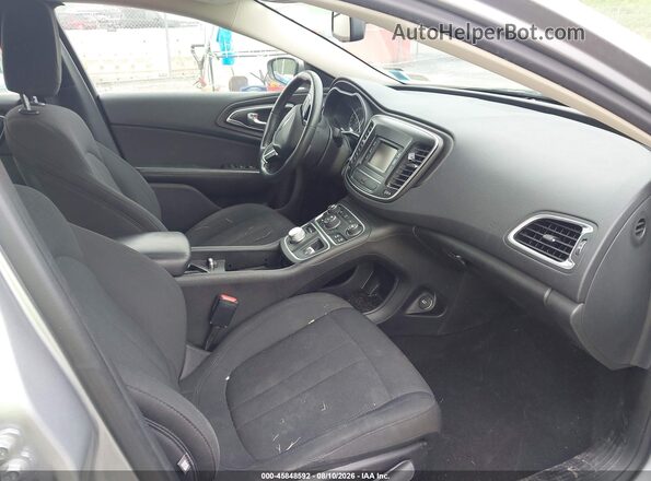 1C3CCCAB4GN100951 2016 CHRYSLER 200 Серебряный Вид салона спереди