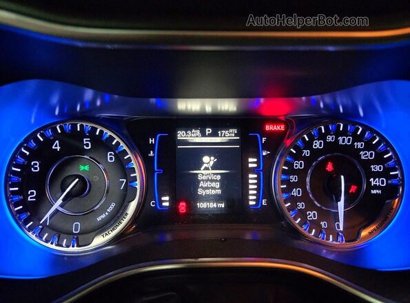 1C3CCCAB4GN132721 2016 CHRYSLER 200 Silver Vista del cuadro de instrumentos