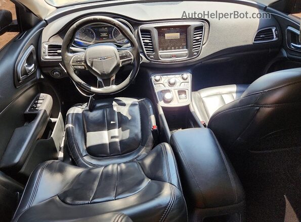 1C3CCCAB4GN192000 2016 CHRYSLER 200 Gray Vista del salpicadero