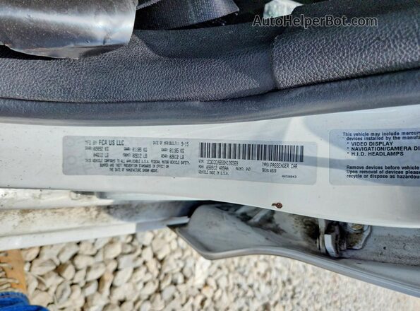 1C3CCCAB5GN126569 2016 CHRYSLER 200 Белый Вид подкапотного пространства