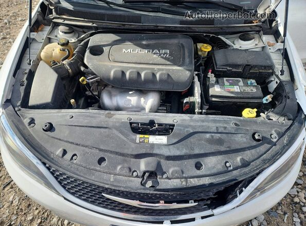 1C3CCCAB7GN177667 2016 CHRYSLER 200 Белый Вид задней части салона